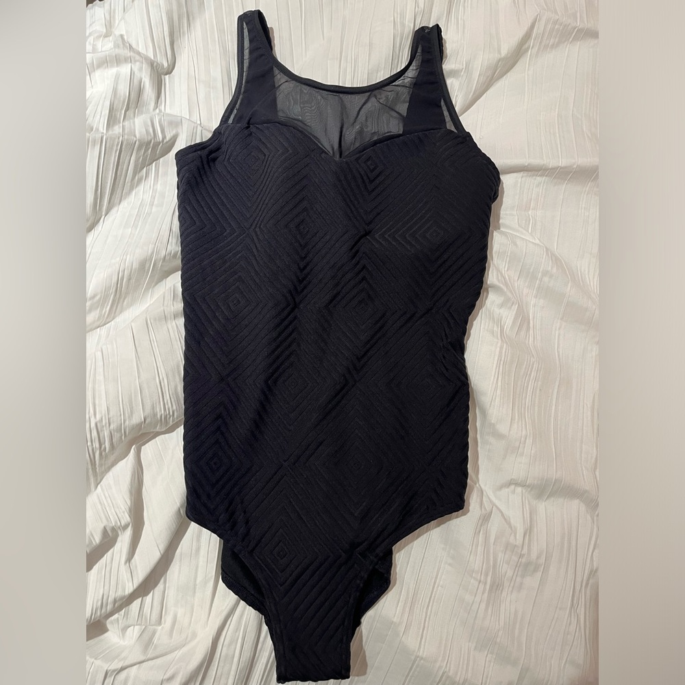 TOGS Bathingsuit - size US 12 - never worn